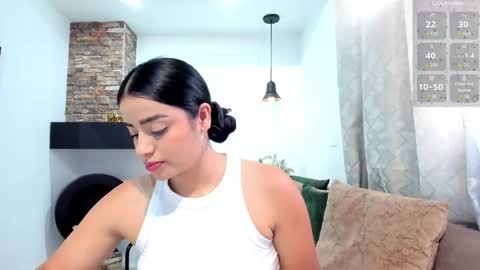 Snapshot of eyes_duque chatting on November 10, 2025, 7:35 pm online show from November 10, 2025, 7:35 pm