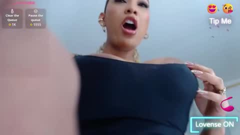 Snapshot of eylin_montanaa chatting on November 8, 2025, 6:07 pm Andrea Carvajal online show from November 8, 2025, 6:07 pm