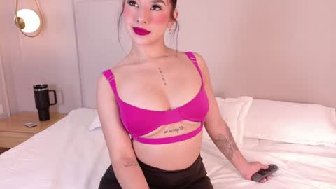 Snapshot of eymicooper chatting on January 8, 2025, 12:47 pm eymicooper online show from January 8, 2025, 12:47 pm