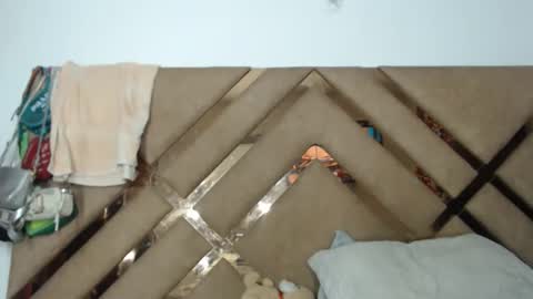 eyshaexotii online show from February 2, 2026, 2:10 am