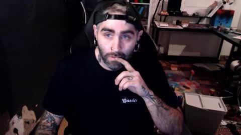 Snapshot of eytab chatting on October 30, 2025, 8:42 pm Eytab online show from October 30, 2025, 8:42 pm