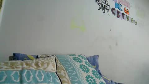 Aimee online show from May 17, 2026, 4:25 pm