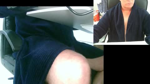 Snapshot of ezondi1 chatting on January 24, 2025, 10:08 pm EZONDI online show from January 24, 2025, 10:08 pm