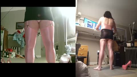 Snapshot of ezondi1 chatting on December 5, 2025, 4:36 pm EZONDI online show from December 5, 2025, 4:36 pm