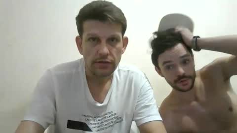 Snapshot of ezzcunha chatting on May 18, 2026, 6:41 am ezzcunha online show from May 18, 2026, 6:41 am