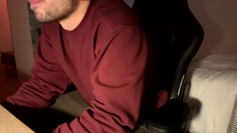 Snapshot of fabian_196 chatting on December 13, 2024, 4:27 pm Call me bitch online show from December 13, 2024, 4:27 pm