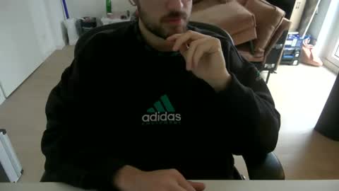 Snapshot of fabian_196 chatting on January 9, 2026, 10:40 am Call me bitch online show from January 9, 2026, 10:40 am