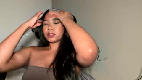 Snapshot of fabianna_laraa chatting on July 5, 2026, 6:09 am Thianna online show from July 5, 2026, 6:09 am
