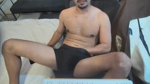 fabiano_hernandes30 online show from April 18, 2026, 4:00 pm