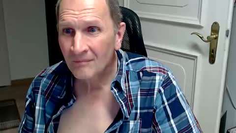 Snapshot of fabiansoohot chatting on June 3, 2026, 8:47 pm Fabian online show from June 3, 2026, 8:47 pm