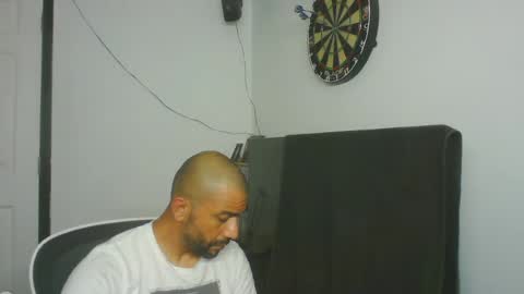 Snapshot of faded805 chatting on June 13, 2026, 9:07 am Mark online show from June 13, 2026, 9:07 am