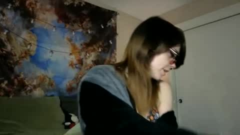 Snapshot of faerienugs chatting on January 8, 2025, 5:16 am Faerie 3 online show from January 8, 2025, 5:16 am