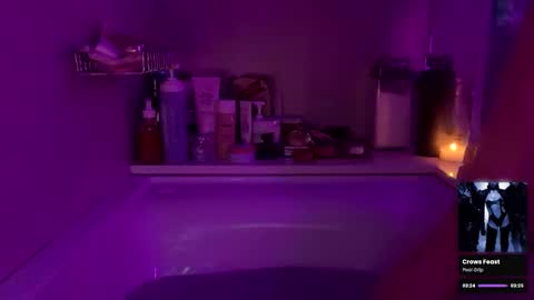 Faewildz online show from November 10, 2025, 3:16 am