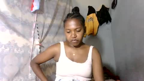 faiqua95 online show from March 20, 2026, 10:42 am