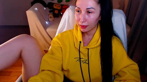 Elli  online show from January 30, 2025, 3:19 pm