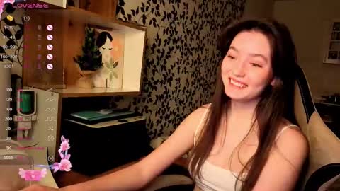 Fairy m00n  online show from February 5, 2026, 12:04 am