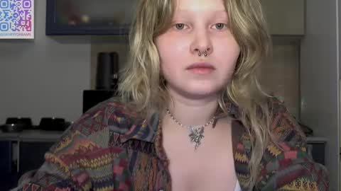 Snapshot of fairydreams_ chatting on February 26, 2025, 6:32 pm Arisha online show from February 26, 2025, 6:32 pm