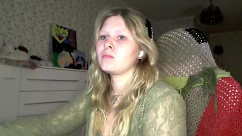 Snapshot of fairydreams_ chatting on October 30, 2025, 6:52 pm Arisha online show from October 30, 2025, 6:52 pm