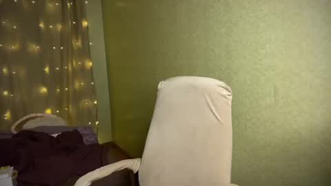 Snapshot of fairyilona chatting on January 10, 2025, 7:46 am Ilona online show from January 10, 2025, 7:46 am