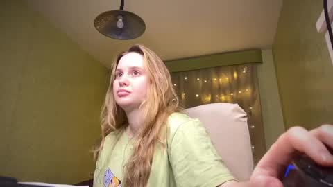 Snapshot of fairyilona chatting on January 17, 2025, 1:46 pm Ilona online show from January 17, 2025, 1:46 pm