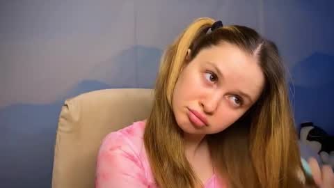 Ilona online show from February 17, 2026, 10:34 am