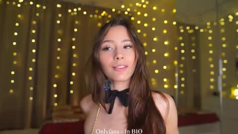 Kaori online show from December 21, 2025, 7:10 pm