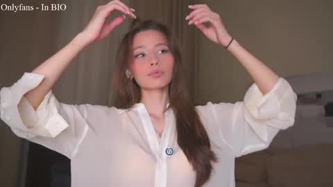 Kaori online show from May 3, 2026, 7:20 pm