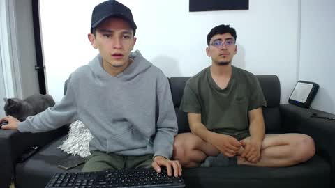 FallGays online show from December 19, 2024, 4:56 am