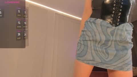 Fame doll online show from March 4, 2026, 4:40 am