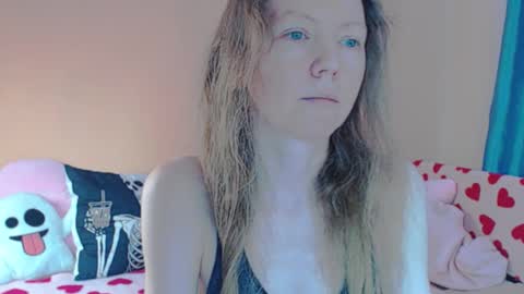Snapshot of fanatka chatting on March 25, 2026, 5:02 am BUNNYGal online show from March 25, 2026, 5:02 am
