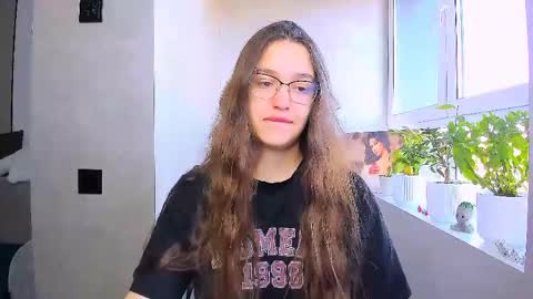 Snapshot of fancy_bunny chatting on May 5, 2026, 5:37 am fancy bunny online show from May 5, 2026, 5:37 am