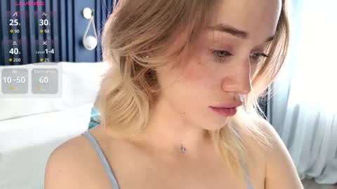 Snapshot of fancyamelia chatting on June 14, 2026, 1:57 pm fancyamelia online show from June 14, 2026, 1:57 pm
