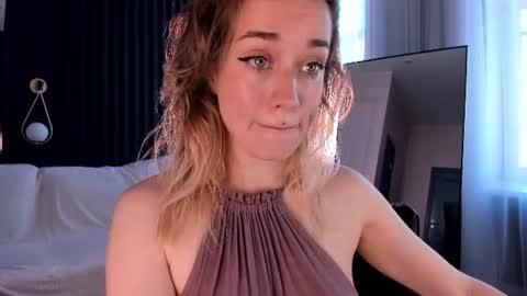 Snapshot of fancyamelia chatting on June 25, 2026, 7:02 am fancyamelia online show from June 25, 2026, 7:02 am
