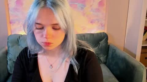 Snapshot of fancybella chatting on October 1, 2025, 2:12 pm Bella online show from October 1, 2025, 2:12 pm