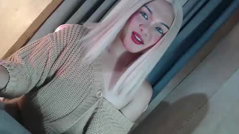 DANIELLA - DONT FORGET TO GIVE ME A THUMBSU UP online show from February 7, 2026, 11:19 pm