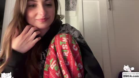Ella online show from June 5, 2026, 6:52 am