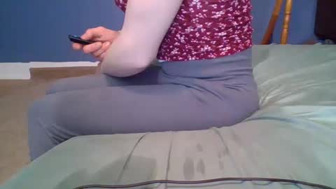 fantasyguy99 online show from October 5, 2025, 8:45 am