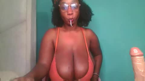 Snapshot of fantasymelons1 chatting on October 25, 2025, 8:55 am Fantasy melons online show from October 25, 2025, 8:55 am