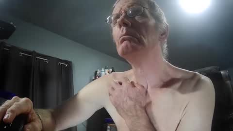 fantasyresort online show from December 14, 2025, 1:00 am