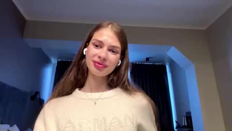 Luna online show from October 24, 2025, 7:16 am