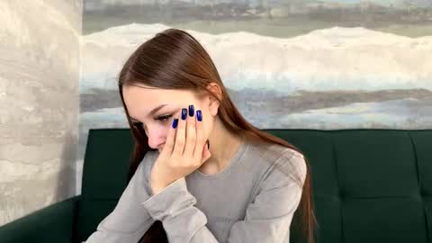 Snapshot of farahmantifel chatting on December 14, 2025, 11:04 am Anna Scovich online show from December 14, 2025, 11:04 am