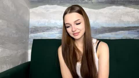 Snapshot of farahmantifel chatting on December 15, 2025, 12:53 pm Anna Scovich online show from December 15, 2025, 12:53 pm