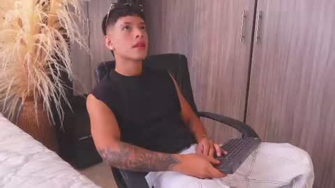 Snapshot of farid_jake_ chatting on June 20, 2026, 4:21 pm farid_jake_ online show from June 20, 2026, 4:21 pm