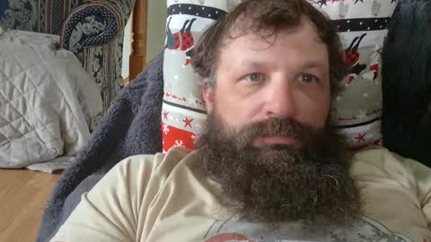Snapshot of farm2boy chatting on May 13, 2026, 4:37 pm Farm2boy online show from May 13, 2026, 4:37 pm