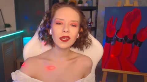 Fascinating   Eyes online show from December 22, 2024, 6:48 pm