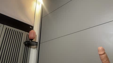 Gattino online show from December 28, 2024, 1:18 am