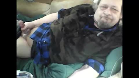 HoneyCumJuice4U online show from April 28, 2026, 3:17 pm