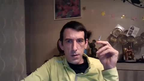 Snapshot of fasterlife chatting on February 3, 2025, 3:09 am Fastlife online show from February 3, 2025, 3:09 am