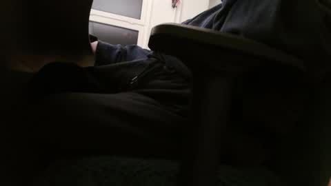 Snapshot of fat_bubble chatting on November 22, 2025, 5:56 pm Fat Bernd online show from November 22, 2025, 5:56 pm