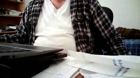 fatbellyitalian3 online show from March 5, 2026, 4:03 pm